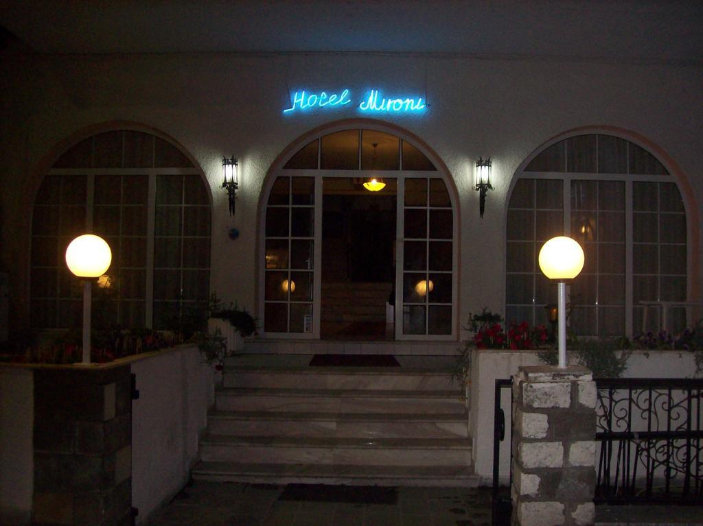 لايميناس Mironi & Victoria Hotel المظهر الخارجي الصورة